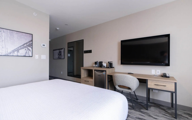 Sandman Signature Dartmouth Hotel & Suites