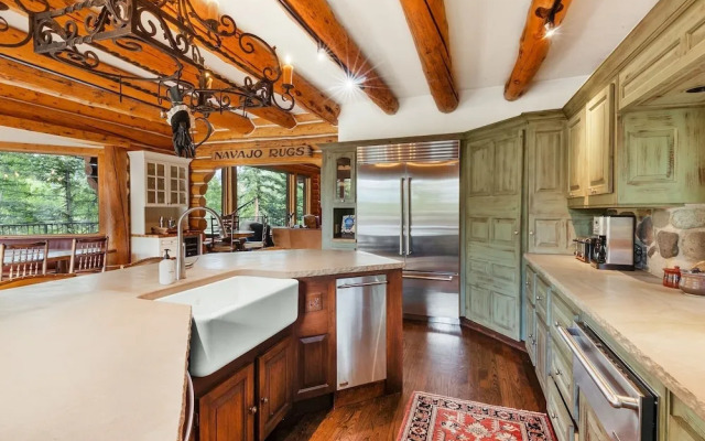 Wildwood Ridge 5 Bedroom Home