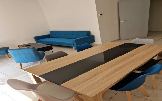 Beautiful Holiday Apartment in Uzes With Balcony