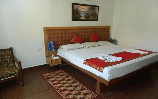 Town House Resort Candolim (Magnum Resort)