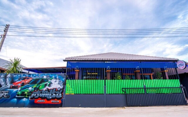 Grand Prix Pool Villa