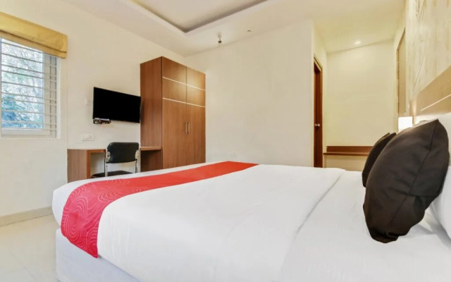 The Grand Continent by OYO Rooms