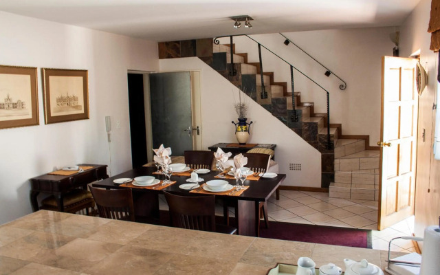 Apartment at 34 Columbine Avenue