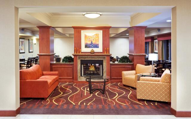 Holiday Inn Express Suites Sumner by IHG