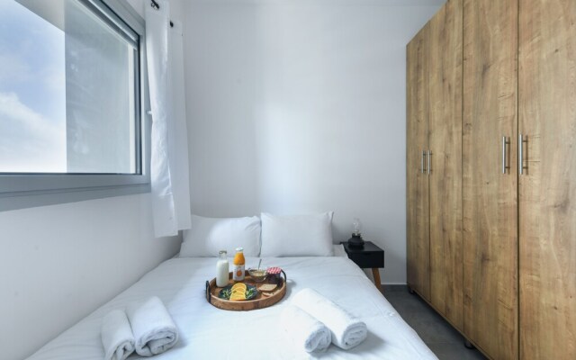 Luxe Apt in Top Tel Aviv Neighborhood