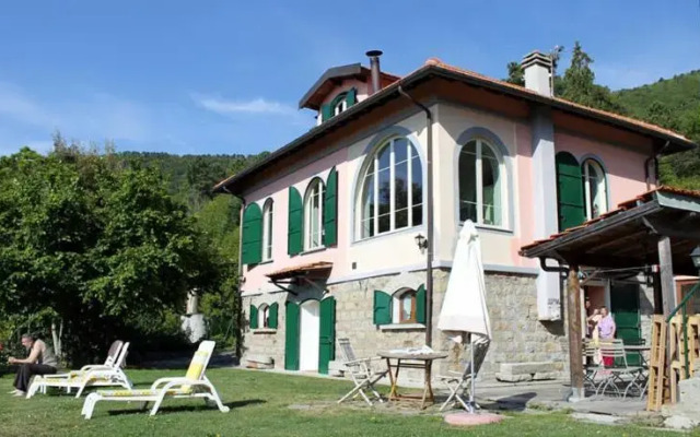 Bed  Breakfast Annaines