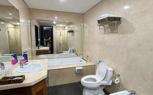 Vinhomes Royal City Luxury Apartment 3 Br