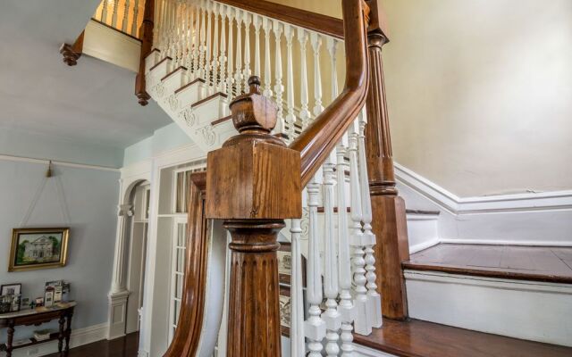 Bisland House Bed and Breakfast