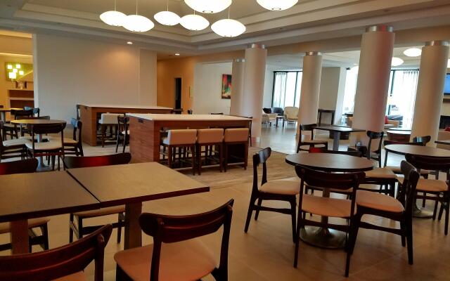 Holiday Inn Irving Las Colinas by IHG