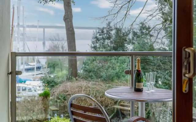 Marina House Annex - 1 Bedroom - Neyland