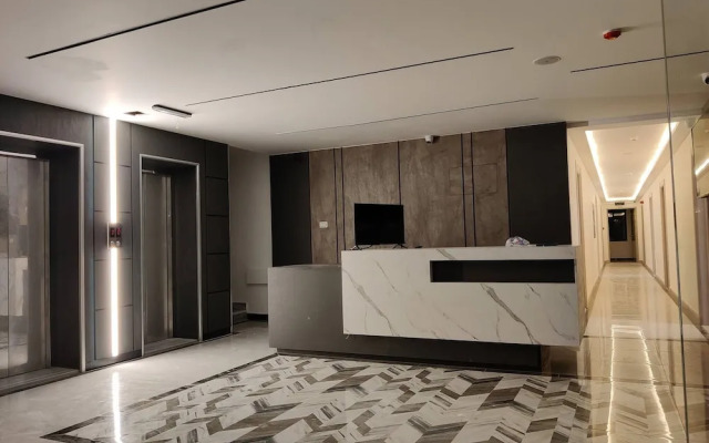 45m Luxury Room Royal View Near all Services