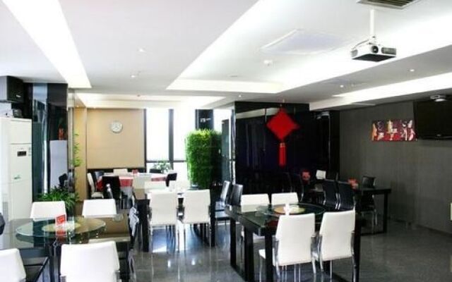 Jianghan Business Hotel