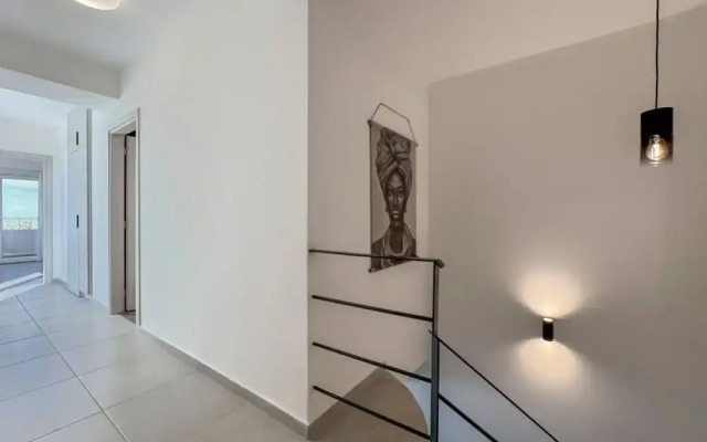 AeNaos Luxury Villa
