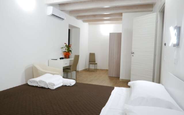 Opera Boutique Rooms