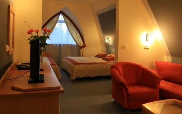 Hotel Négy Évszak Superior