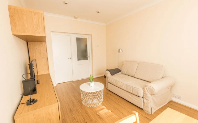 Eson2 - The Martlett Court Residence II