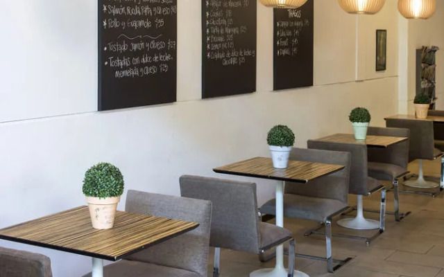 Urbanica The Suites Hotel