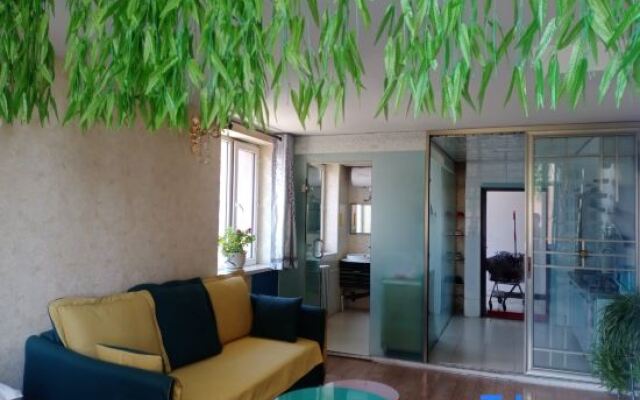 Yinfeng Daily Rental Apartment (Daqing Xinmart Branch)