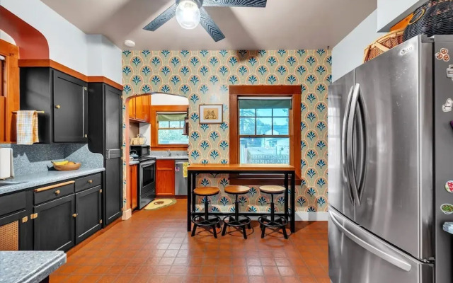 Brick & Creek House 3 Bedroom Home