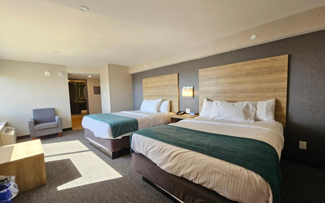 Vittoria Hotel and Suites