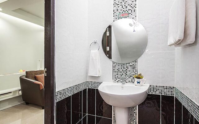 Baan Kiet 3 7 units 2 Bedroom Jacuzzi Townhomes