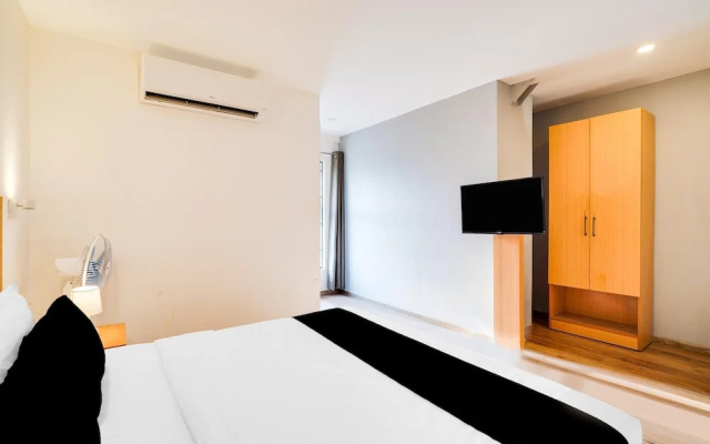 Modern Spacious Room Near Madiwala Lake BTM Layout