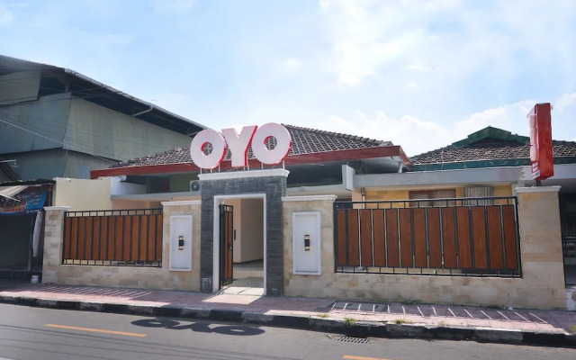 Super OYO 1046 Omah Pathok