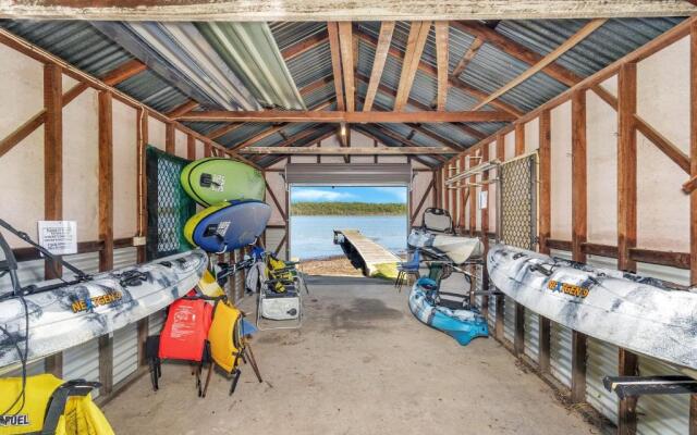 On Golden Ponds at Erowal Bay 4pm Check Out Sundays