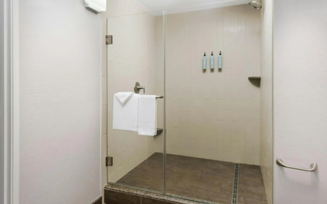 Courtyard by Marriott Los Angeles Woodland Hills