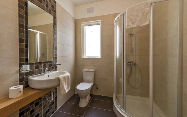 The Hillock North E3