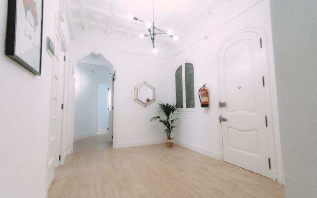 Clink Rooms & Flats