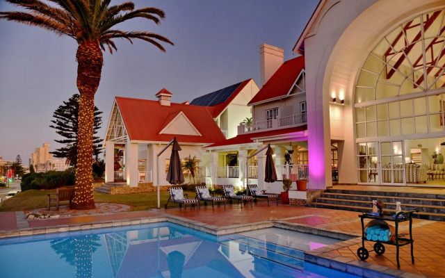 Courtyard Hotel Gqeberha