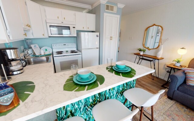 Seascape 2306 1 Bedroom Condo by RedAwning