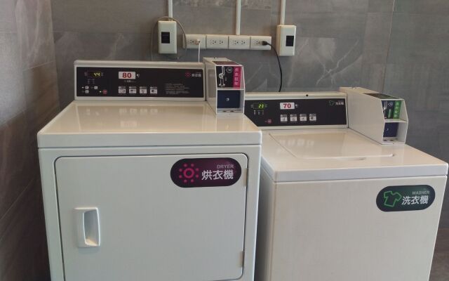 Green World NanGang Hotel