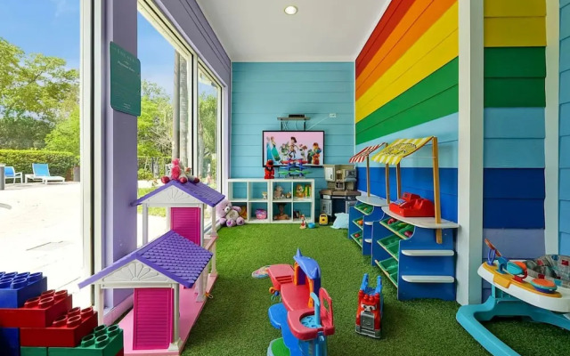 Thematic 4 bdr Near Disney-22101