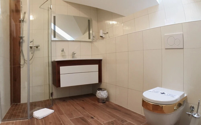 Kristallhotel Fettehenne