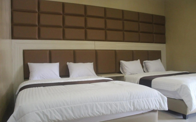 Cyka Raya Hotel