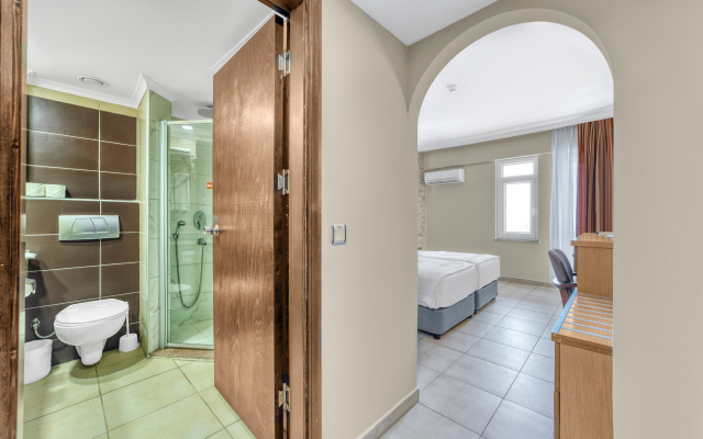 Kahya Hotel