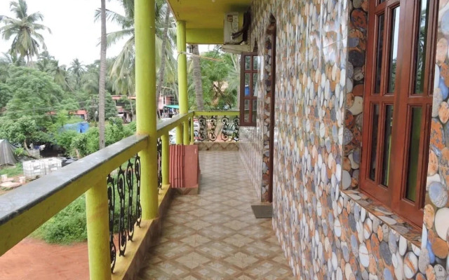 Monica Guest House