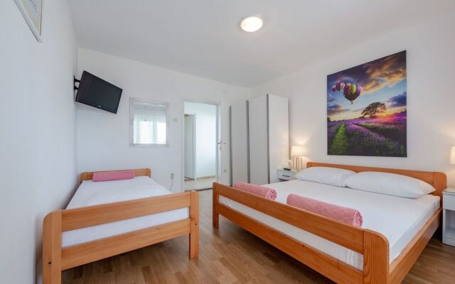 Dominika's Apartments