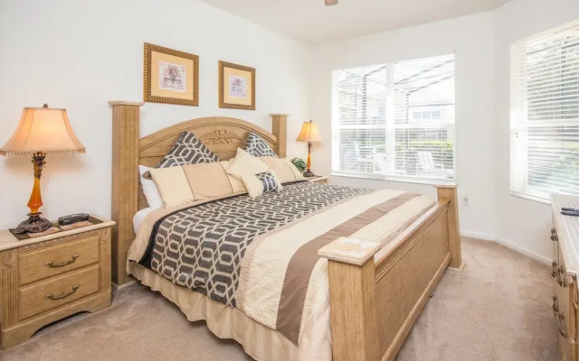 Windsor Hills 7722