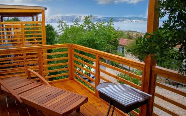 Modern Chalet With two Bathrooms, 19 km. From Crikvenica