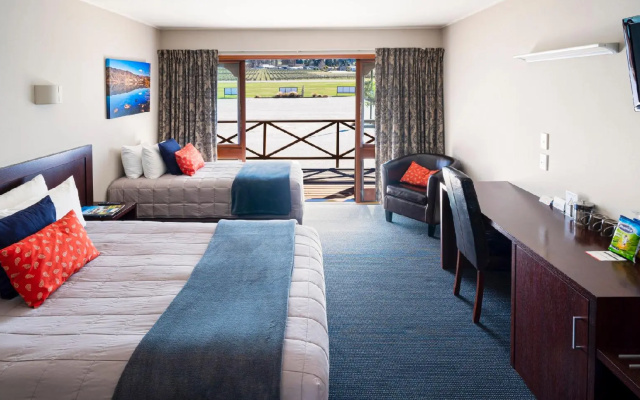 Harvest Hotel