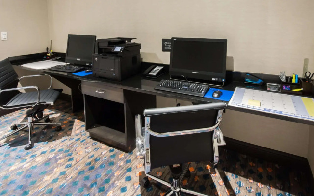 Hampton Inn & Suites Orlando At SeaWorld