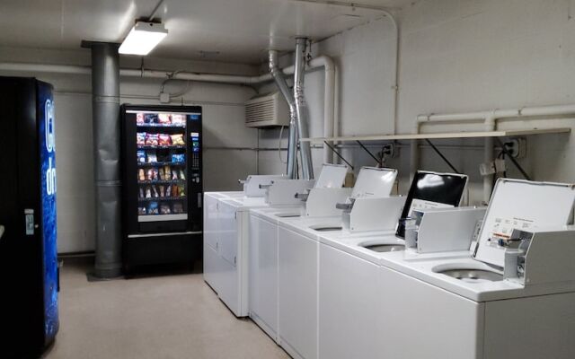 Klopfenstein Inn and Suites