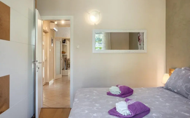 Premium Apartment With Patio