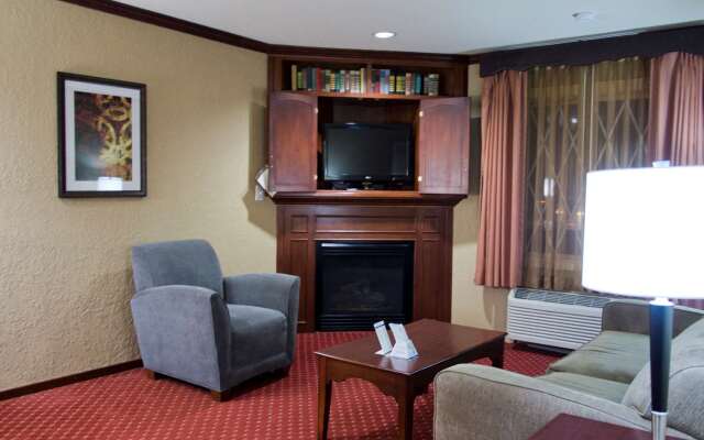 Days Inn & Suites by Wyndham Coralville / Iowa City