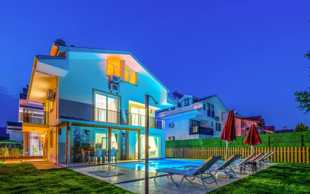 Lilly Villa 1