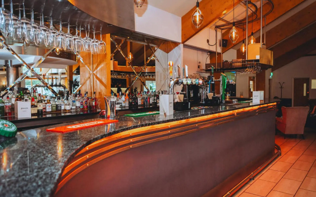 Draycote Hotel and Whitefields Golf Club