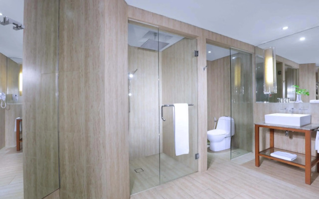 Lv8 Resort Hotel